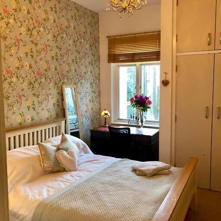 Spacious Apartment In The Heart Of Camden Town London Eksteriør billede